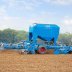 Lemken Solitair DT 600 -kylvökone työskentelemässä pellolla kylvötehtävissä