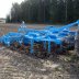 Lemken Karat -kultivaattori maanmuokkaustehtävissä pellolla