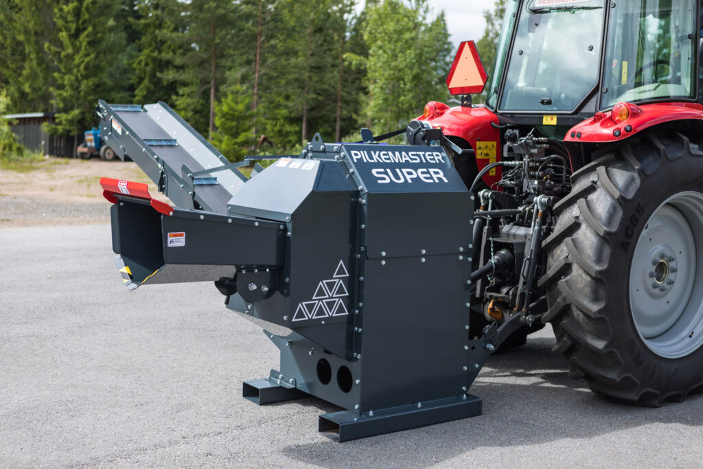Pilkemaster Super klapikone lähikuvassa.