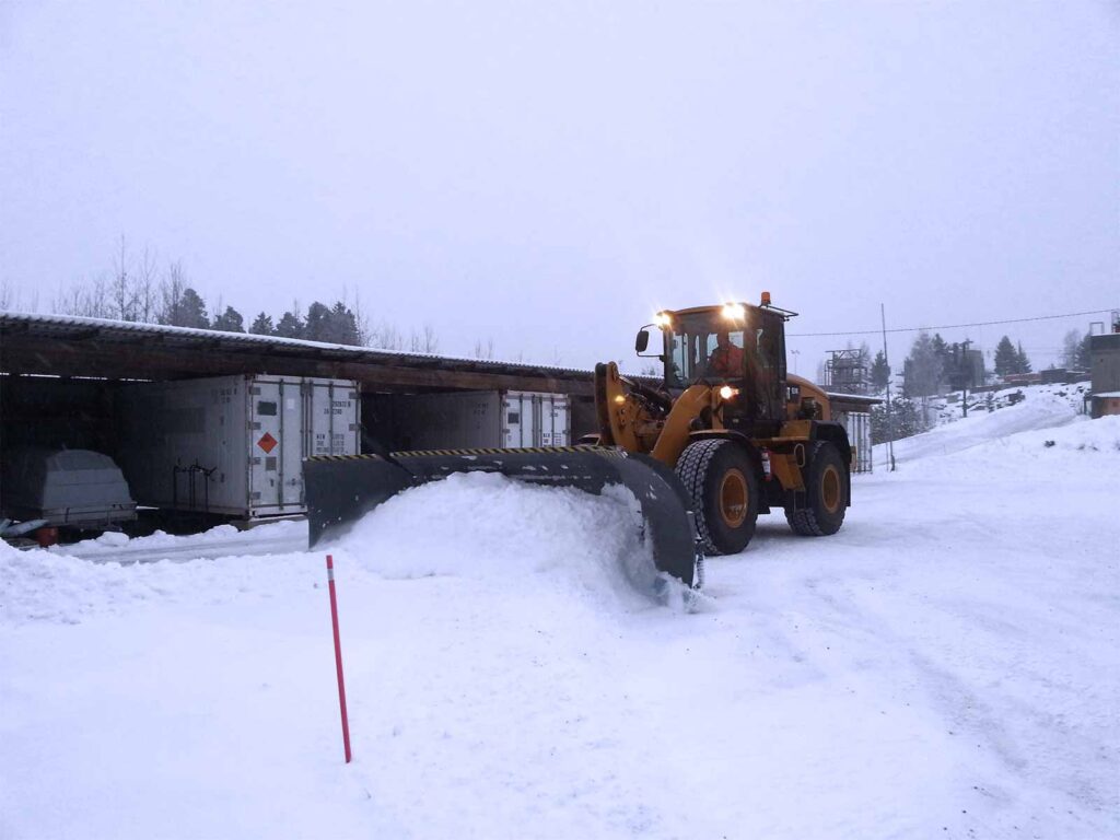 Snowek U600HD lumiaura auraa piha-aluetta.