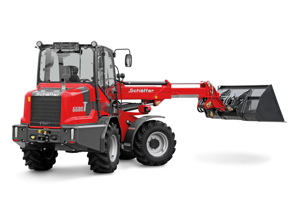 Schäffer 6680 T-3 -teleskooppikuormaaja.