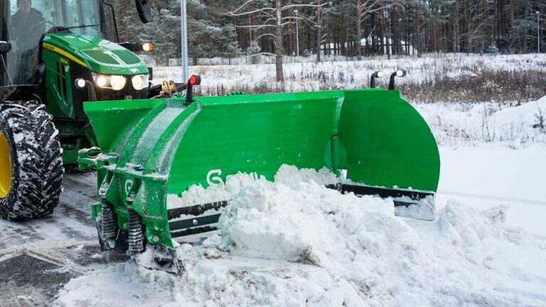 Sami U-aurassa käytössä kapeampi työleveys.