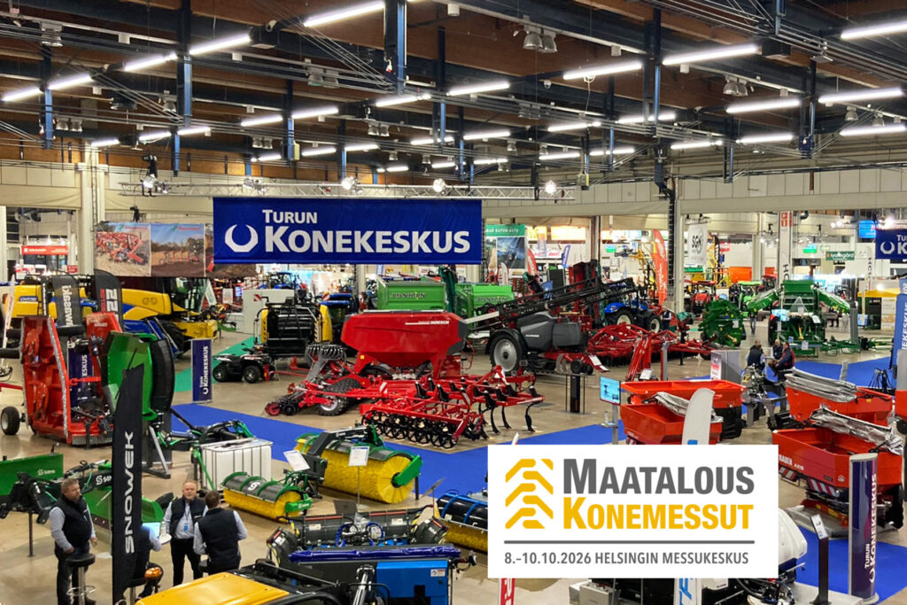 Helsingin maatalouskonemessuilla Turun Konekeskuksen osasto, jossa on useita eri koneita eri tuotemerkeiltä.